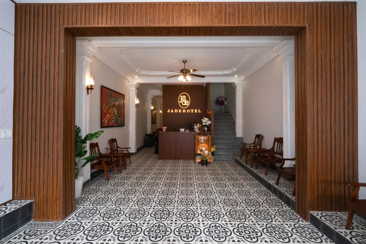 Jade Hotel Hue — rooms and atmosphere