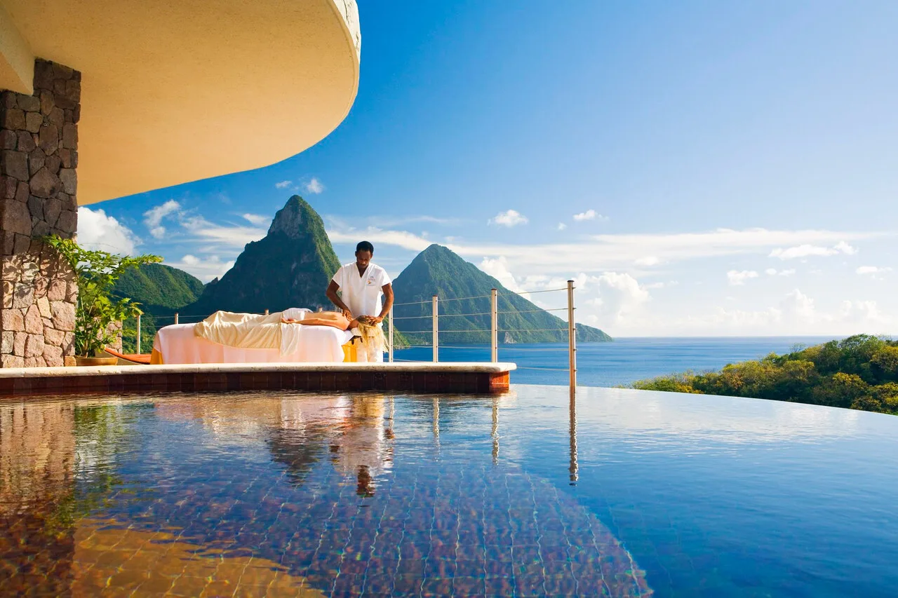 Jade Mountain Resort