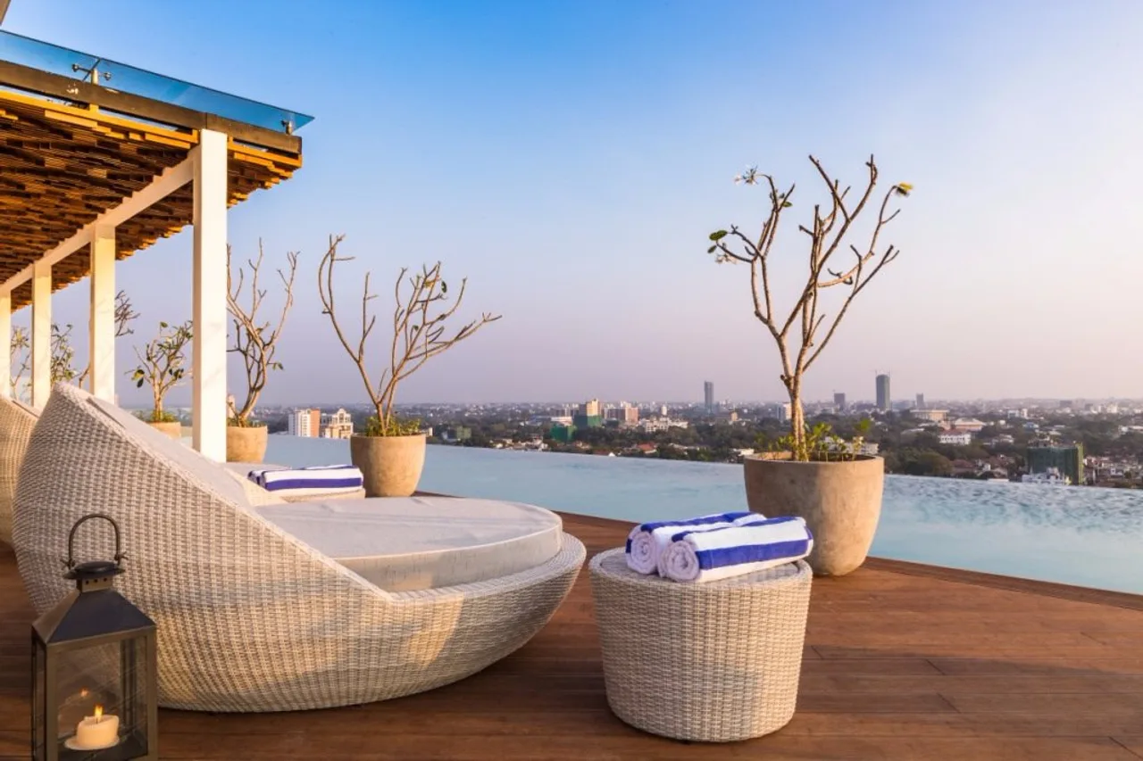 Jetwing Colombo Seven — rooms and atmosphere