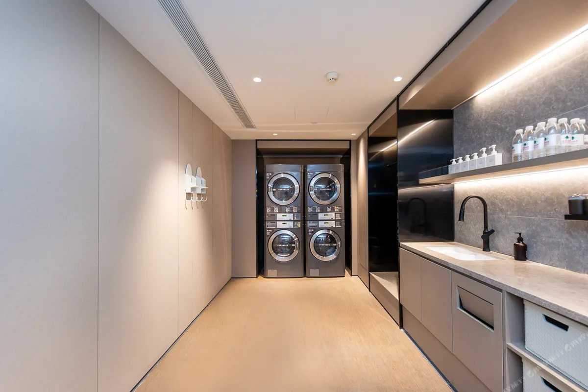 JI Hotel Nanjing Xinjiekou Central Mall — rooms and atmosphere