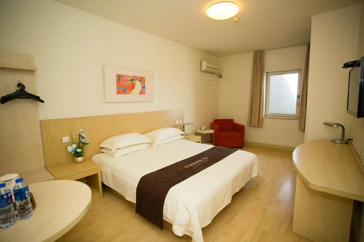 Jinjiang Inn Tianjin Railway Station (Jinwan Square) — rooms and atmosphere