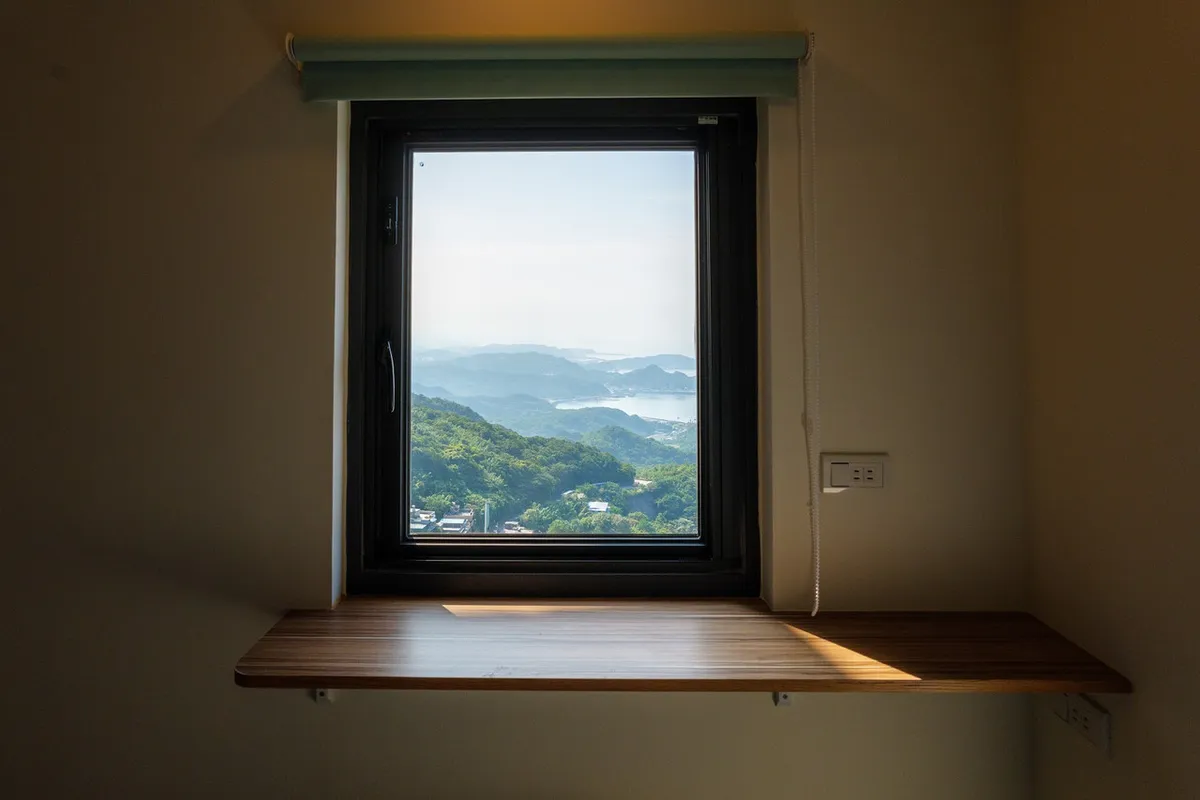 Jiufen Seaside Homestay — rooms and atmosphere