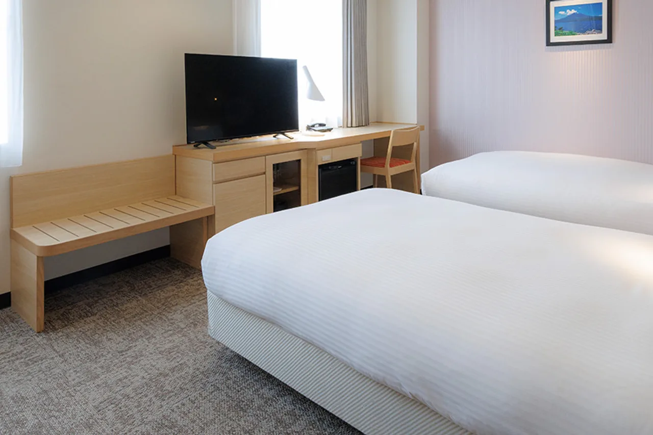 JR Kyushu Hotel Kagoshima — rooms and atmosphere