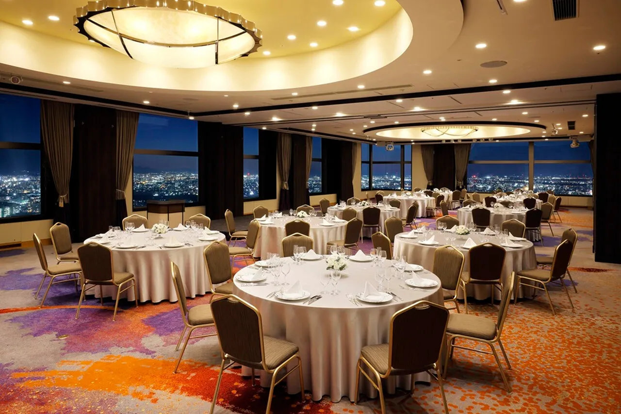 JR Tower Hotel Nikko Sapporo — rooms and atmosphere