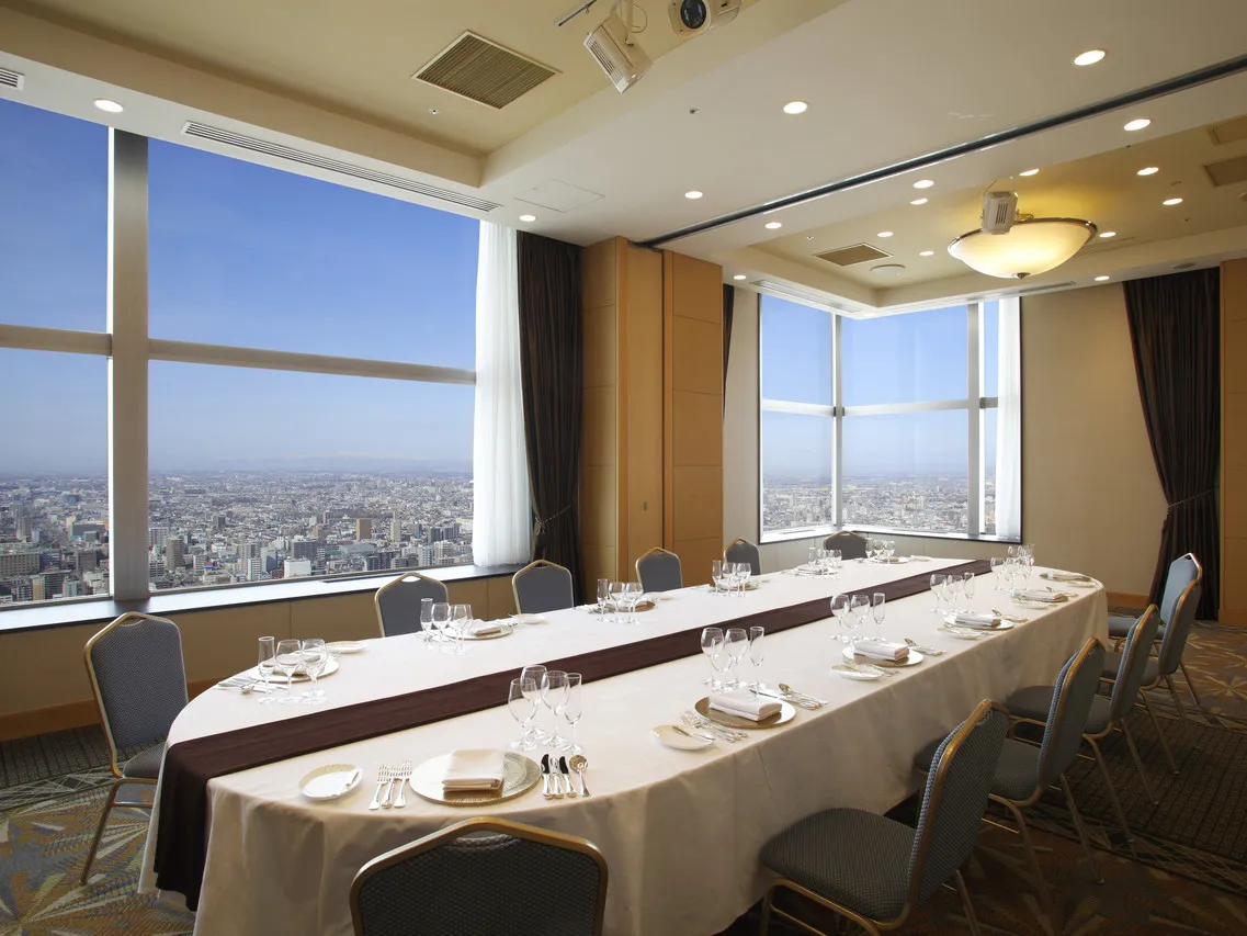 JR Tower Hotel Nikko Sapporo — rooms and atmosphere