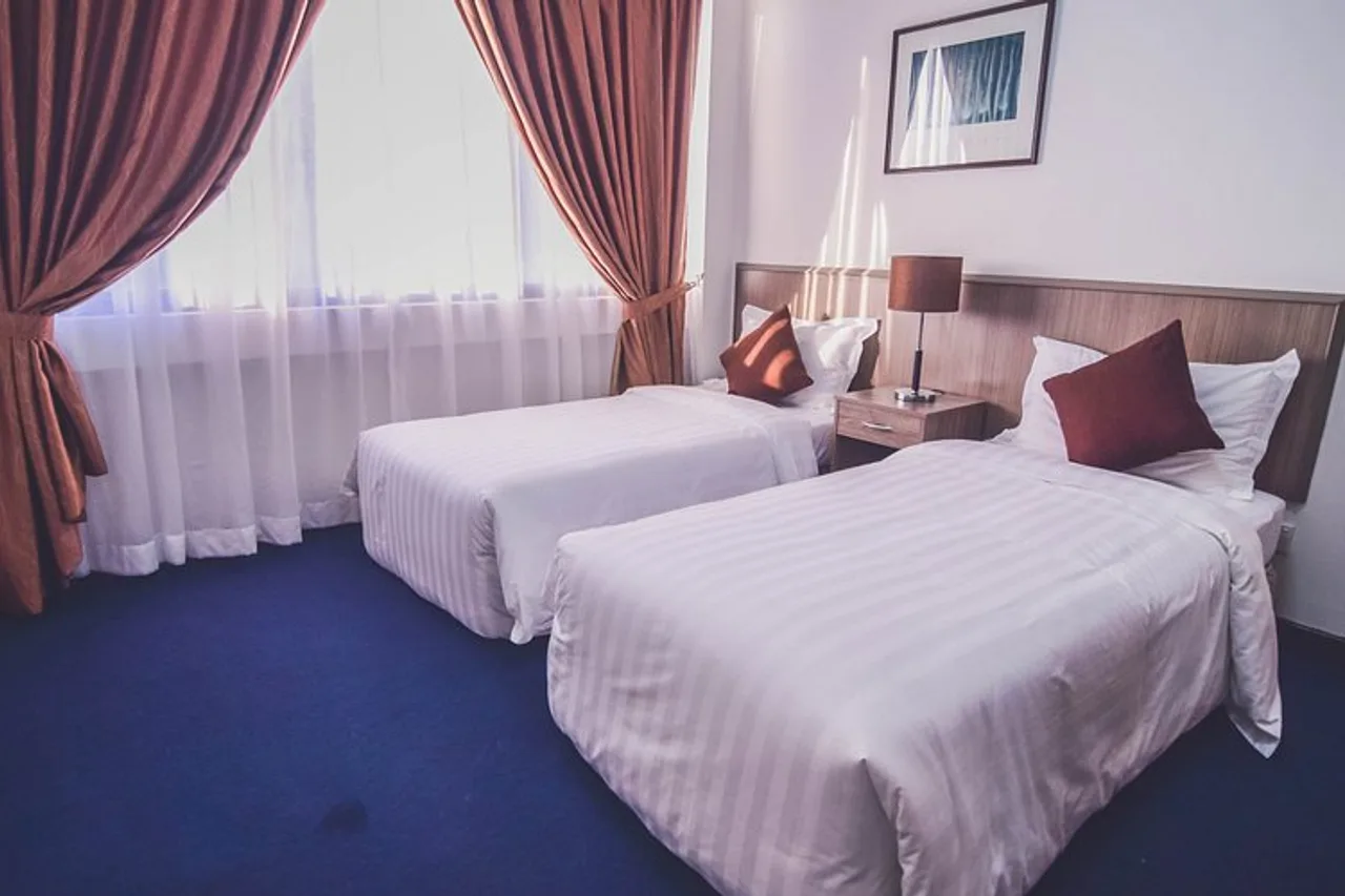 Jubilee Hotel — rooms and atmosphere