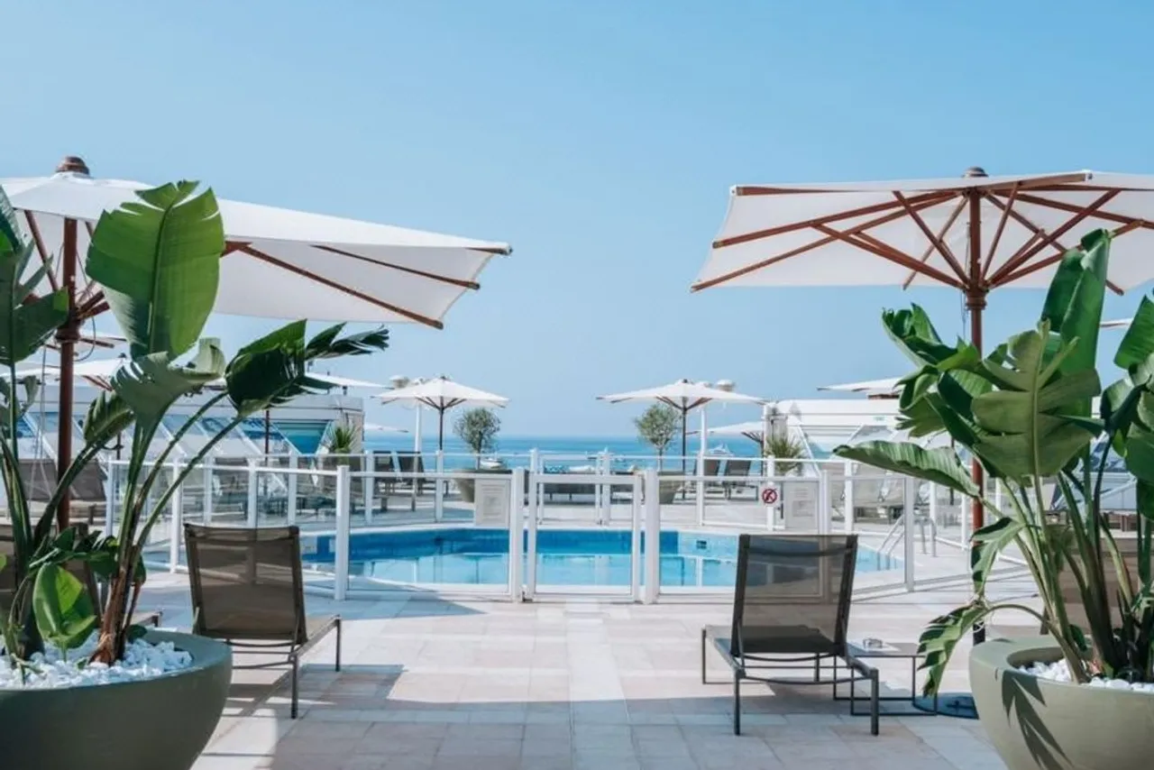 JW Marriott Cannes — rooms and atmosphere