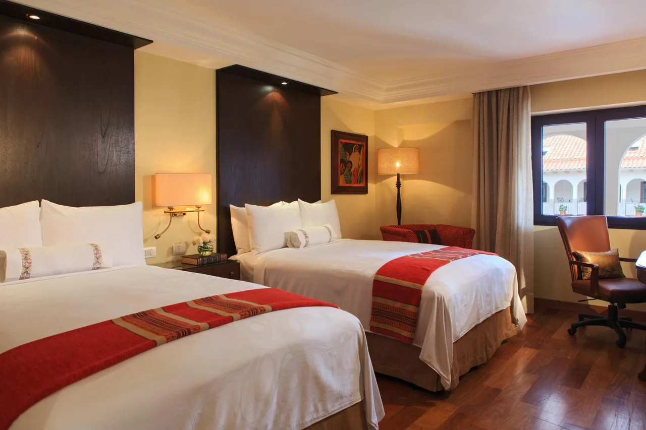 JW Marriott El Convento Cusco — rooms and atmosphere
