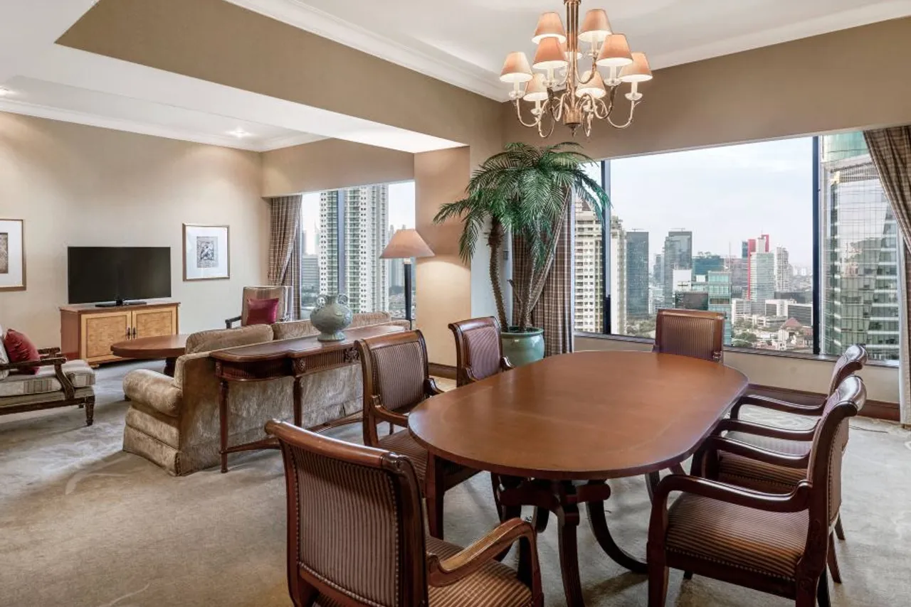 JW Marriott Hotel Jakarta — rooms and atmosphere