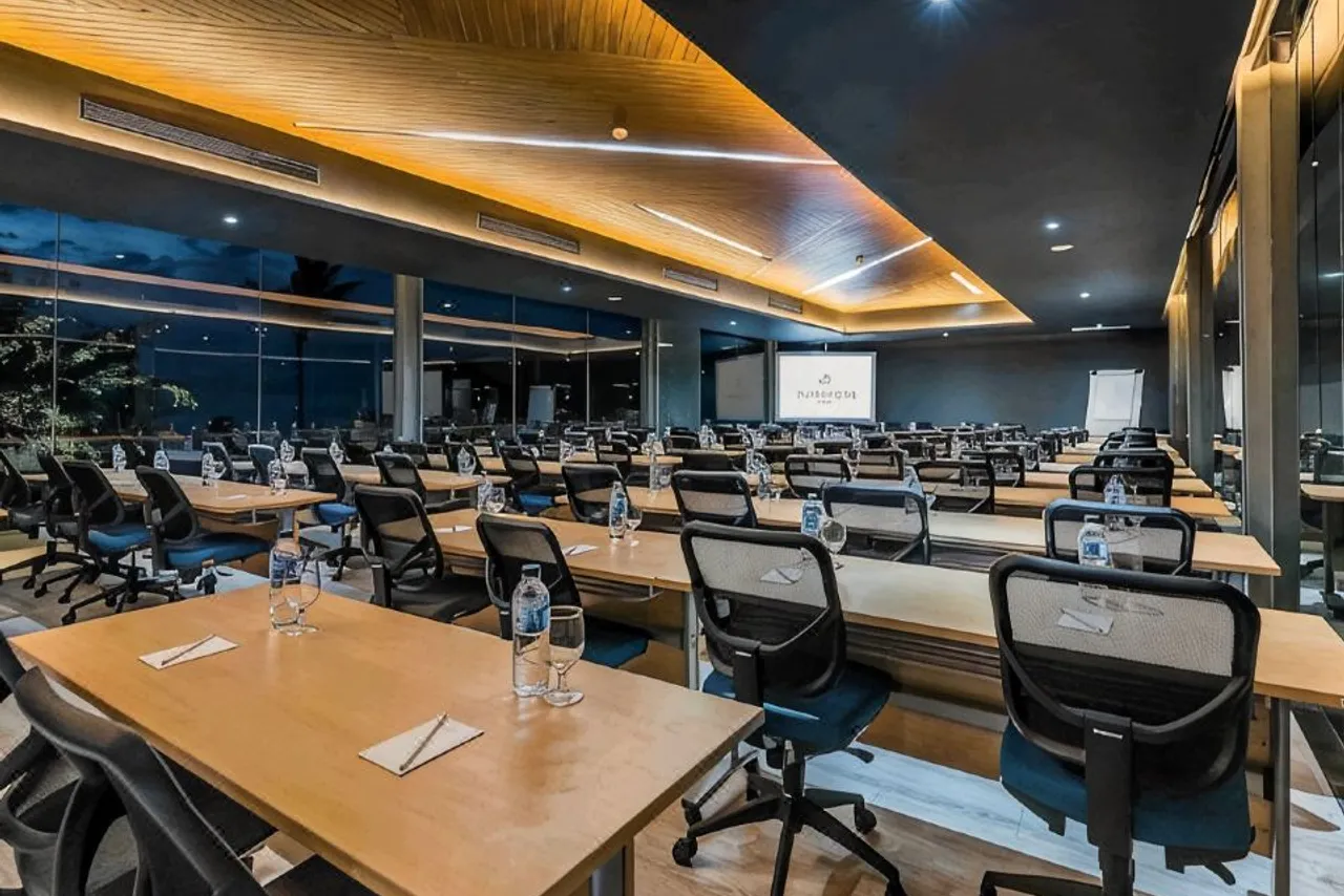 Katamaran Hotel & Resort Lombok — rooms and atmosphere