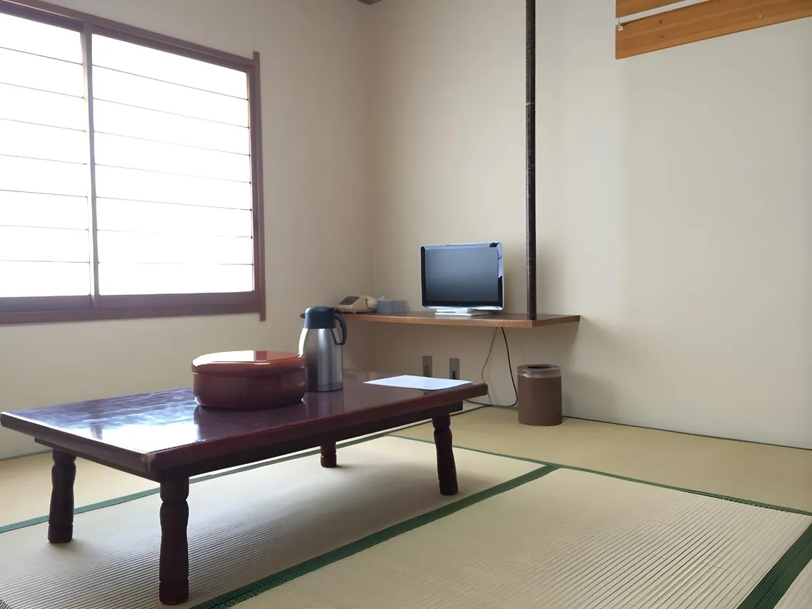 Kawaguchiko Station Inn — rooms and atmosphere