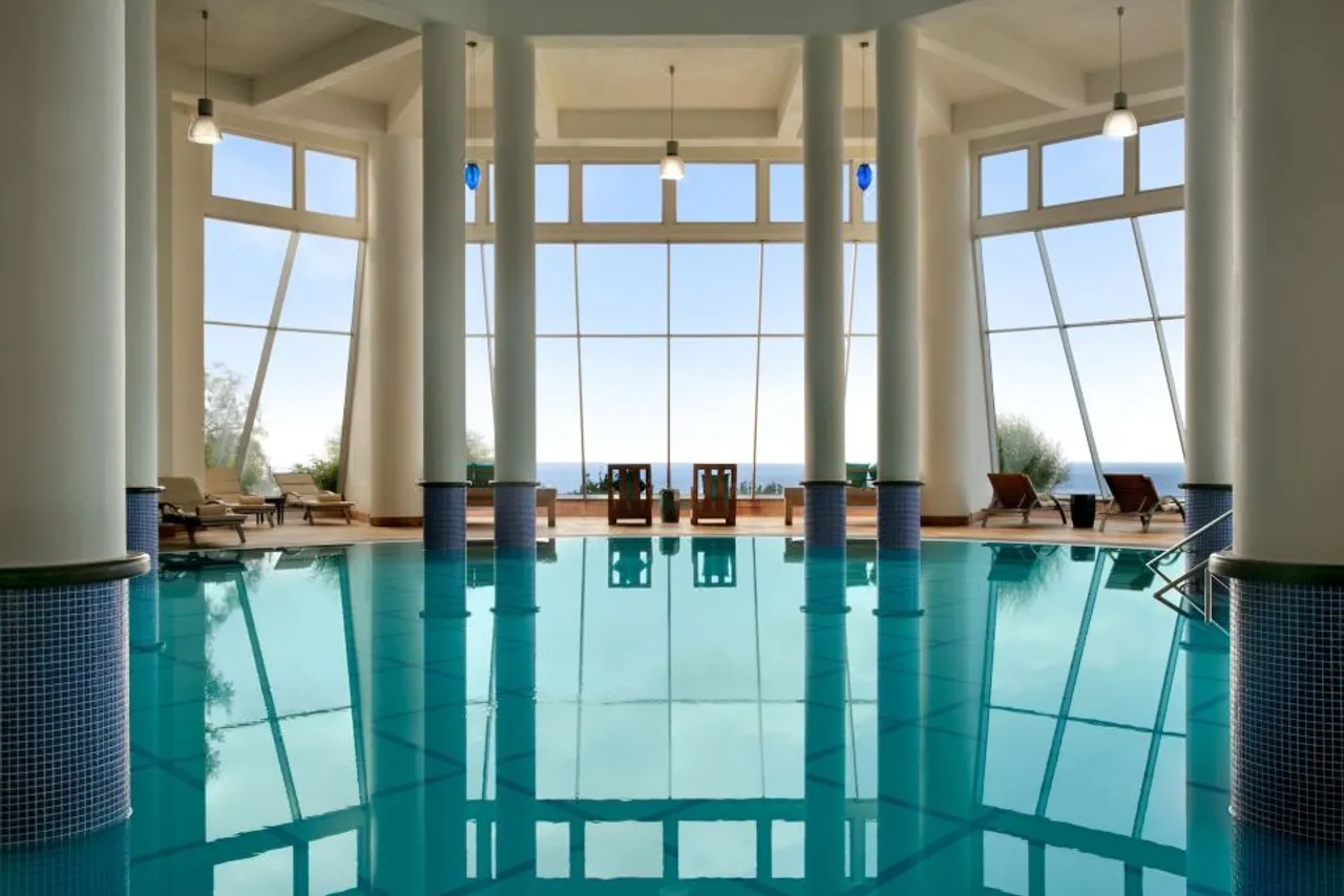 Kempinski Hotel Barbaros Bay Bodrum — rooms and atmosphere