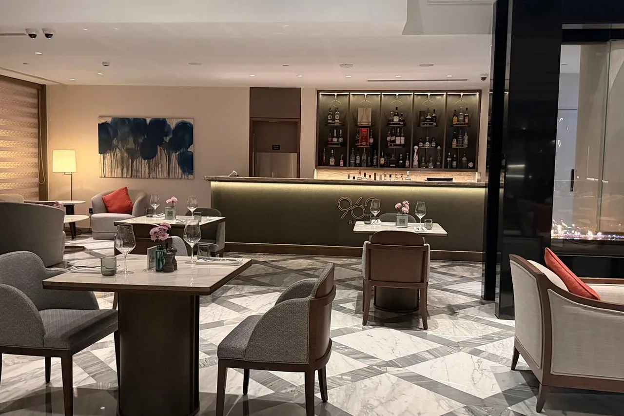 Kempinski Hotel Amman — rooms and atmosphere