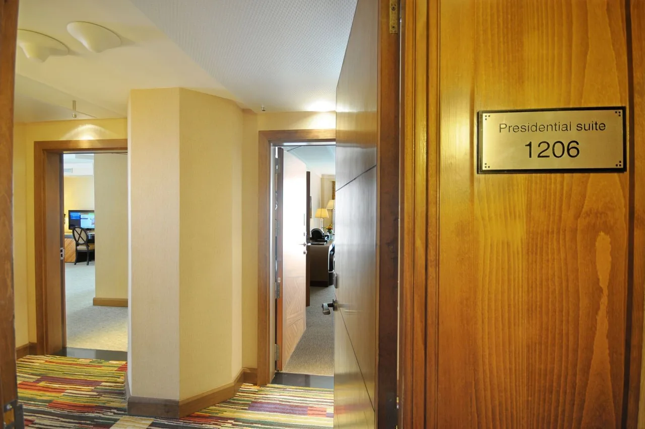 Kenzi Tower Hotel — rooms and atmosphere