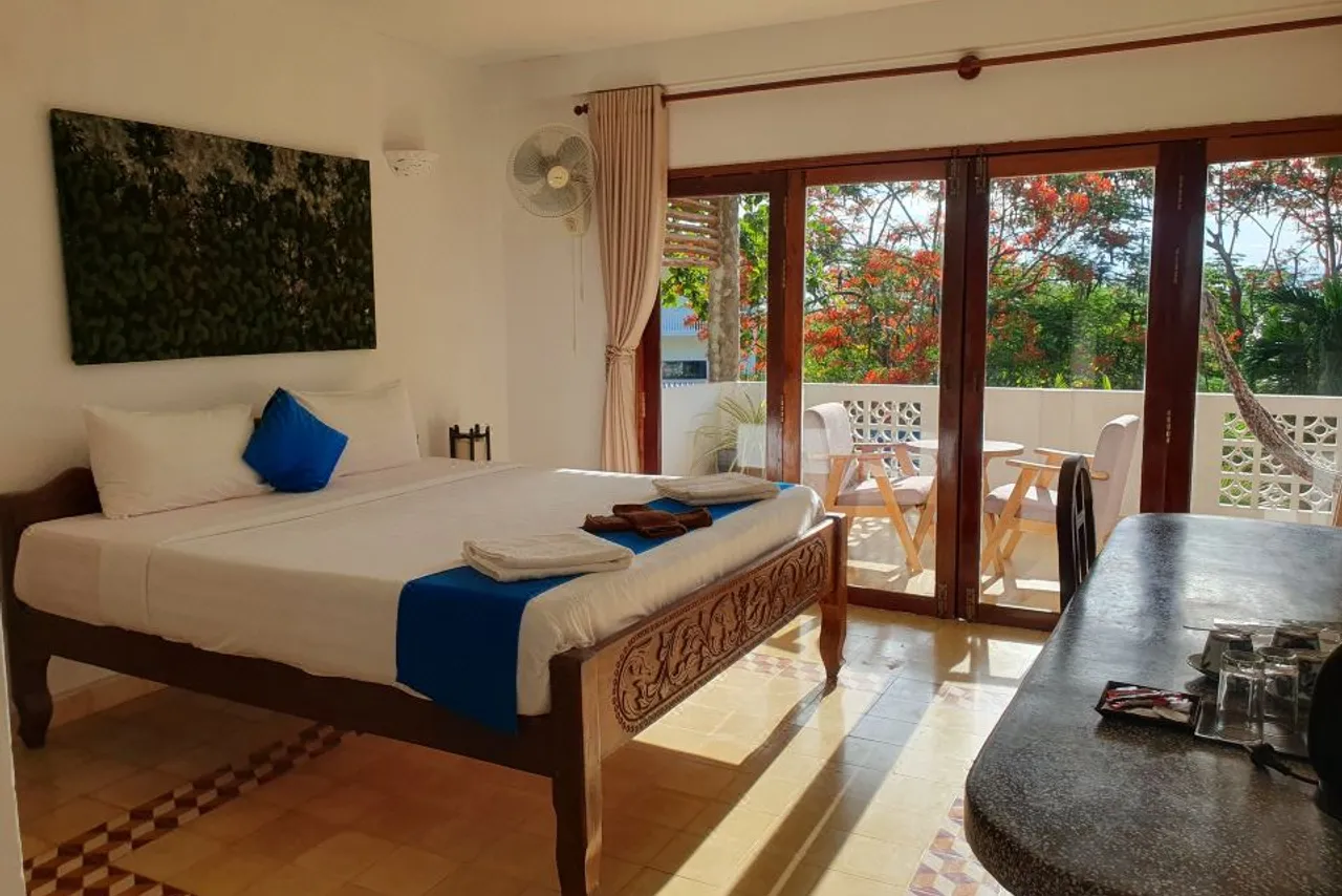 Kep Lodge — rooms and atmosphere