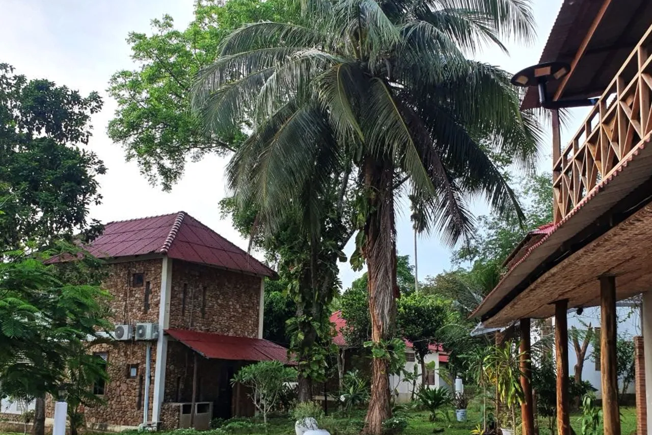 Kep Lodge — rooms and atmosphere