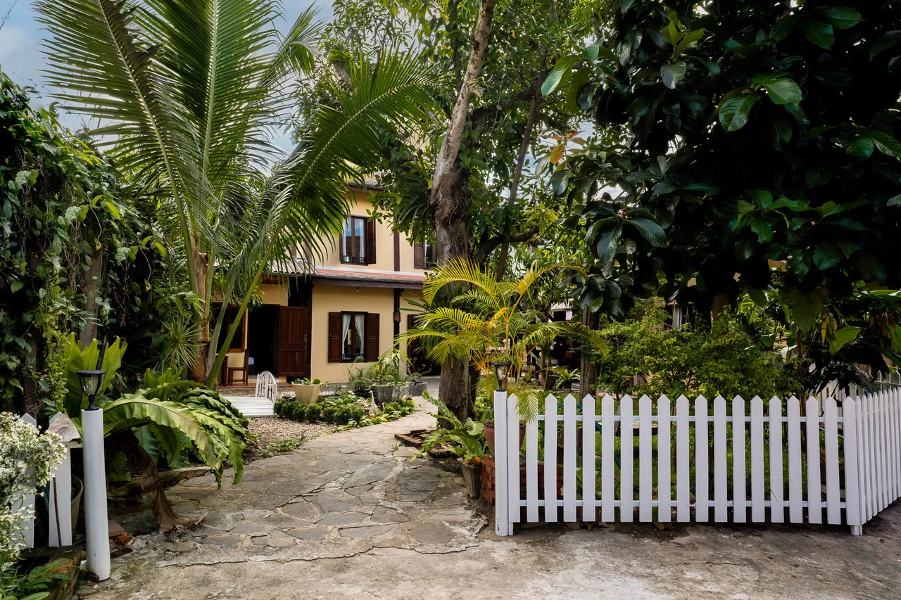 Khoum Xieng Thong Boutique Villa — rooms and atmosphere