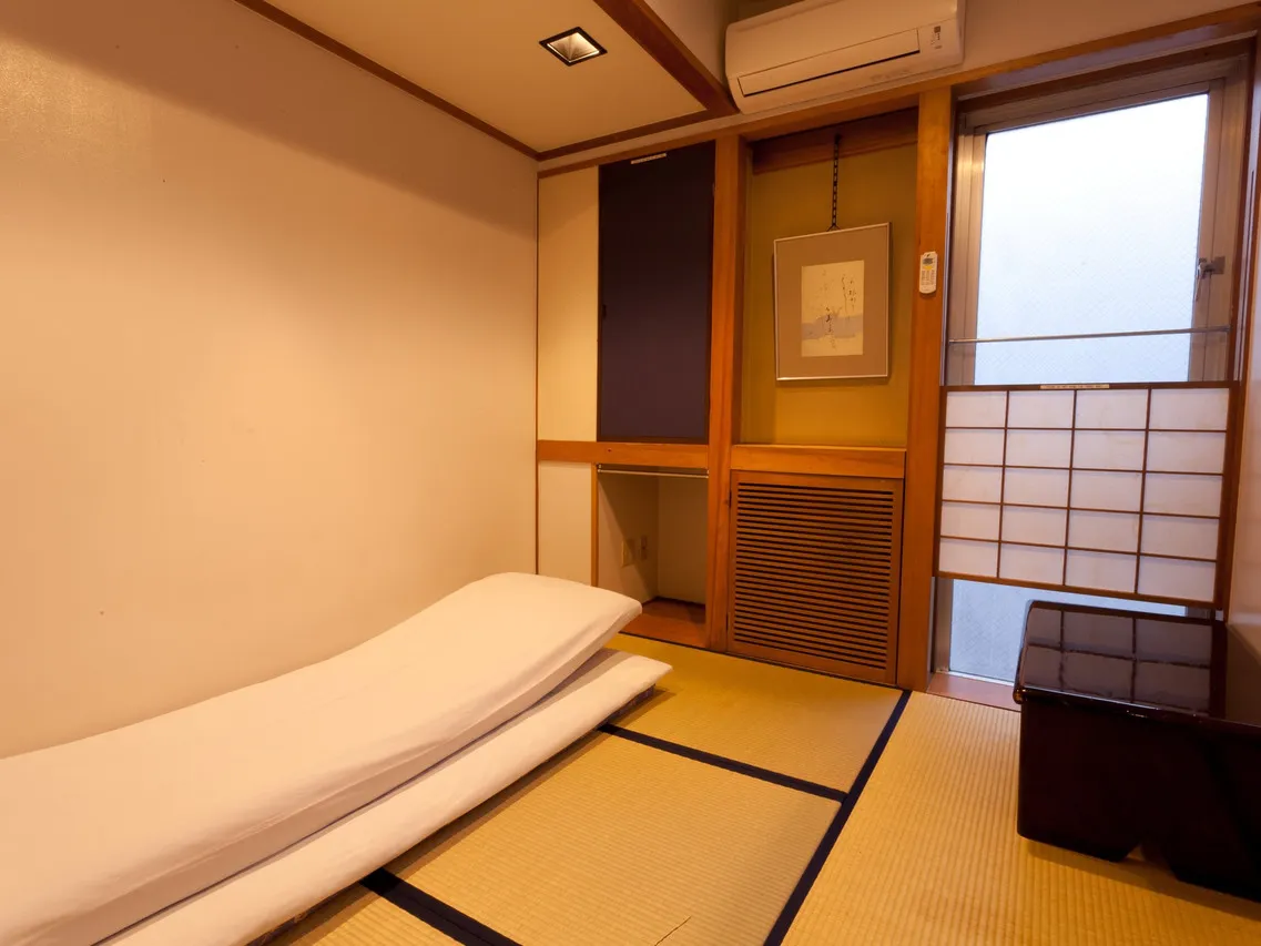 Kimi Ryokan — rooms and atmosphere