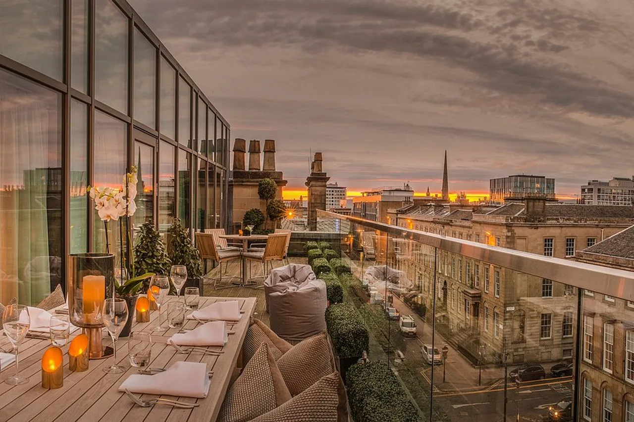 Kimpton Blythswood Square Hotel & Spa — rooms and atmosphere