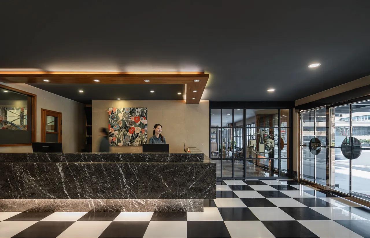 Kindness Hotel (Kaohsiung Station) — rooms and atmosphere