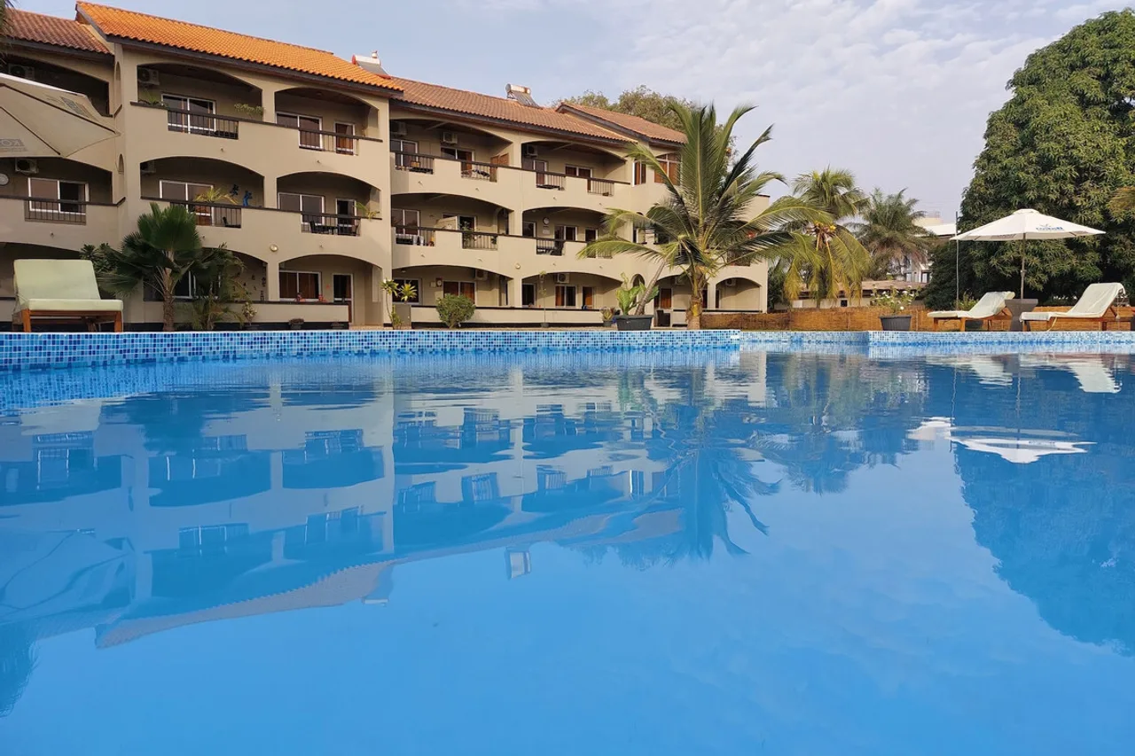 Kololi Beach Resort — ภาพห้องพักและบรรยากาศ