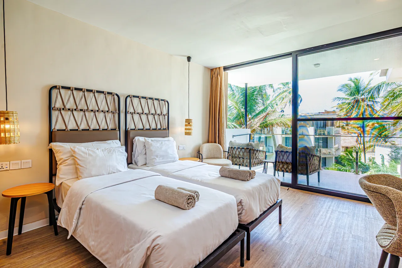 Kombo Beach Resort — rooms and atmosphere