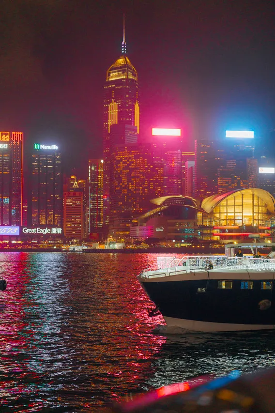 Kowloon Shangri-La, Hong Kong — ภาพห้องพักและบรรยากาศ
