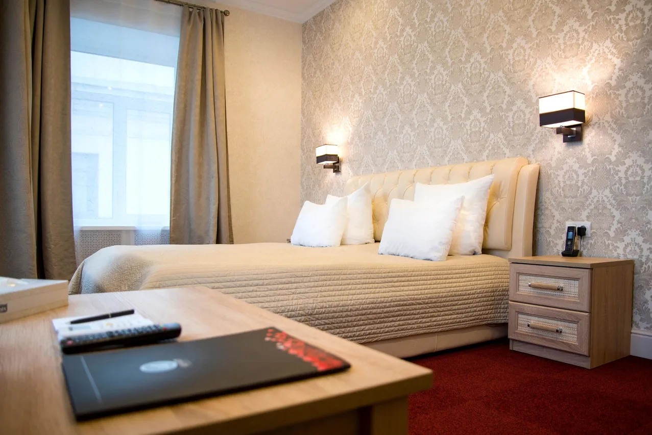 Kravt Hotel — rooms and atmosphere