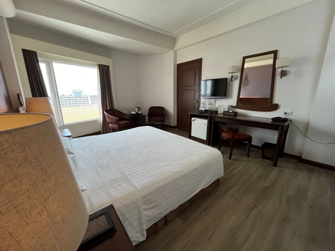 Krungsri River Hotel — อยุธยา
