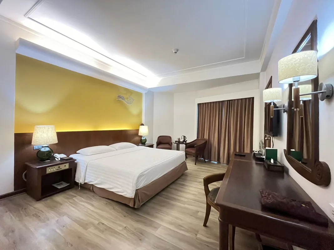 Krungsri River Hotel — ภาพห้องพักและบรรยากาศ