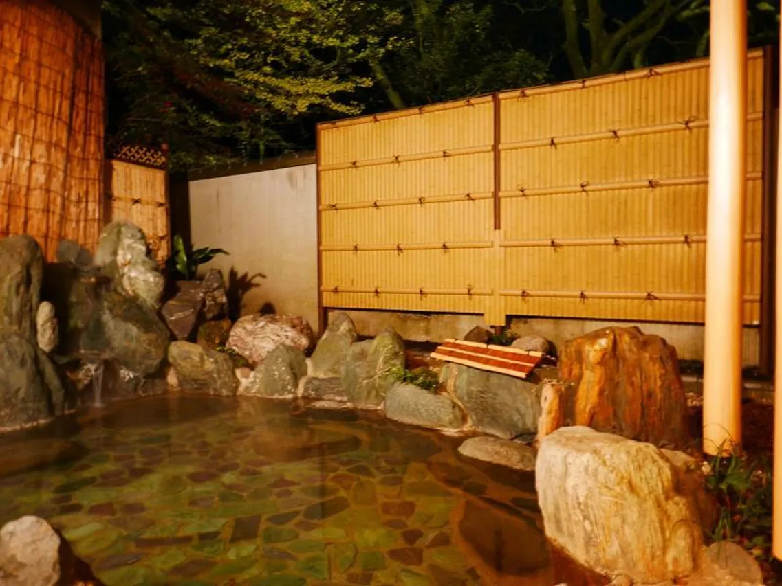 K's House Hakone - Onsen Hostel — rooms and atmosphere