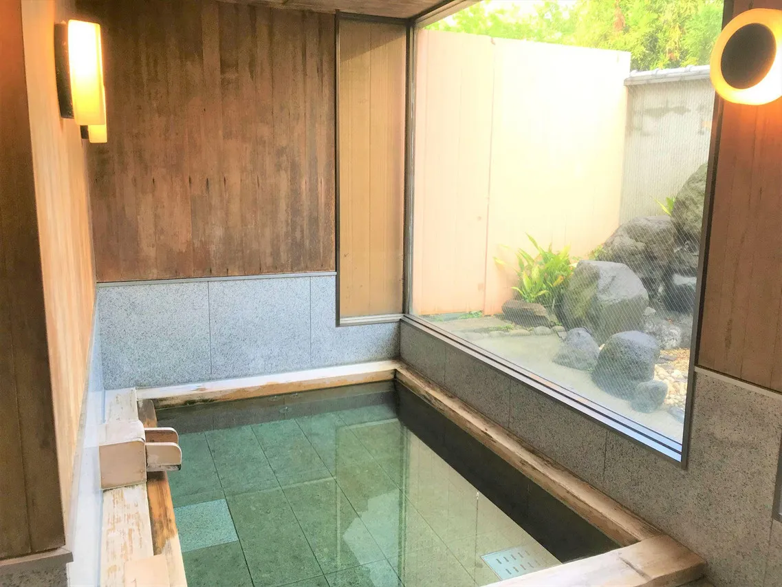 K's House Hakone - Onsen Hostel — rooms and atmosphere