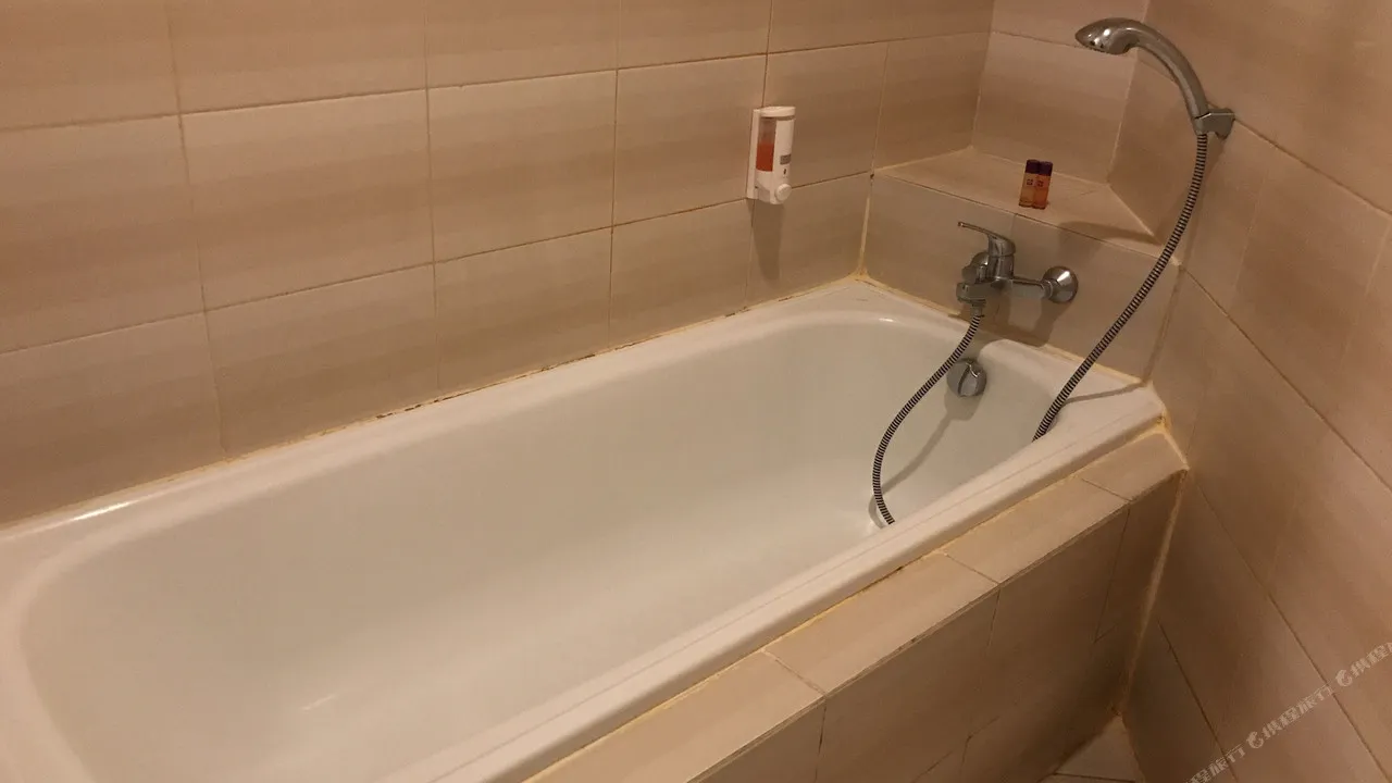 Kuta Central Park Hotel — rooms and atmosphere