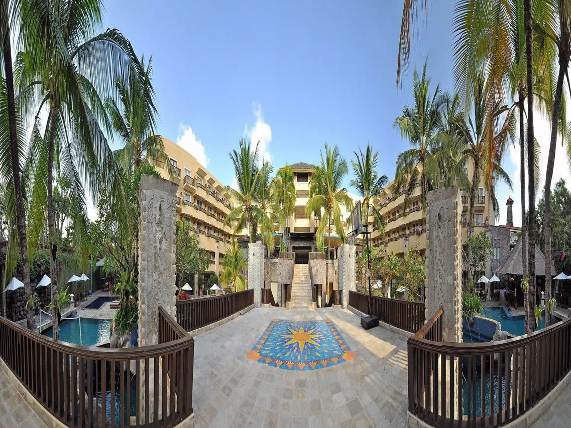 Kuta Paradiso Hotel — rooms and atmosphere