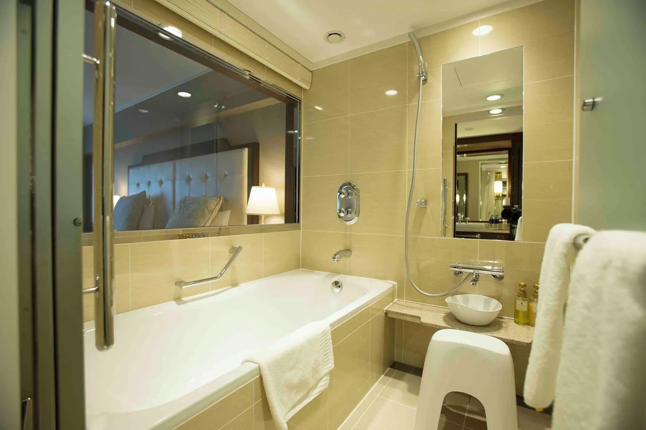 Kyoto Century Hotel — rooms and atmosphere
