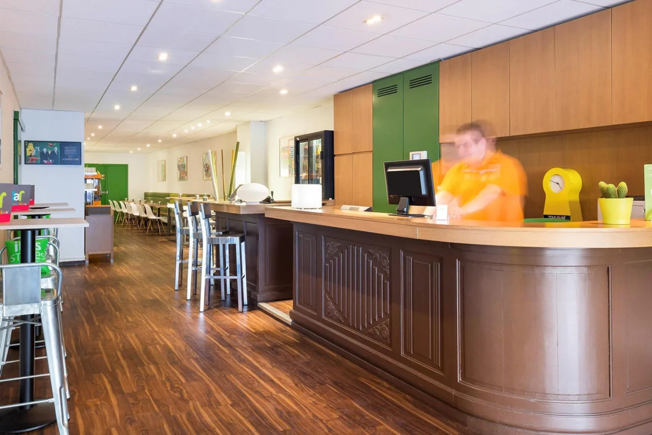 Kyriad Toulouse Centre — rooms and atmosphere