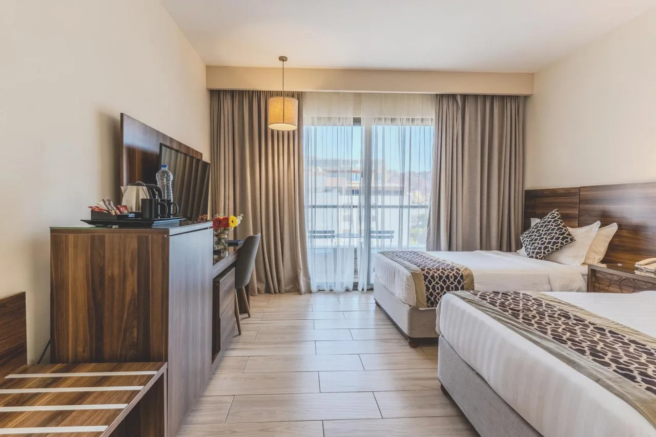 Lacosta Hotel — ภาพห้องพักและบรรยากาศ