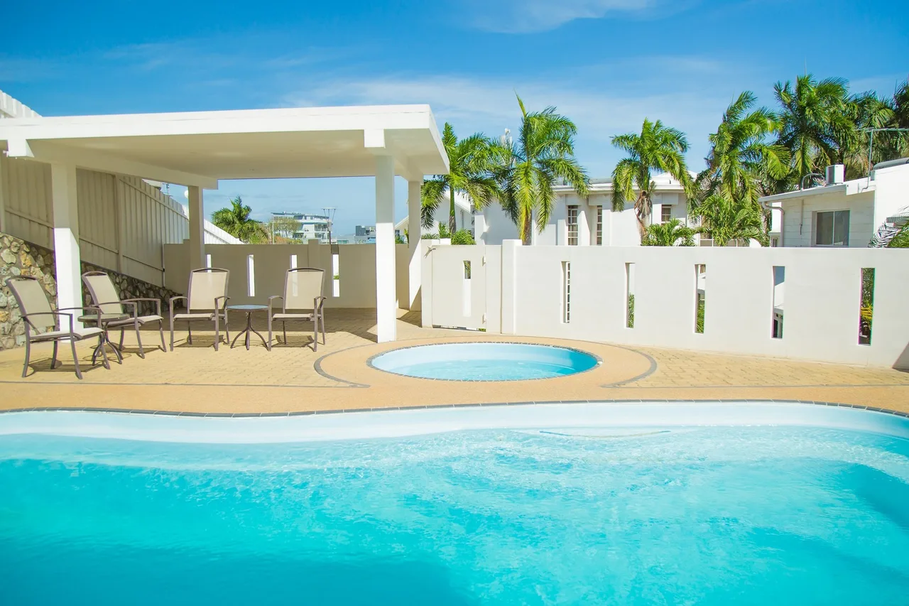 Lamana Hotel — rooms and atmosphere