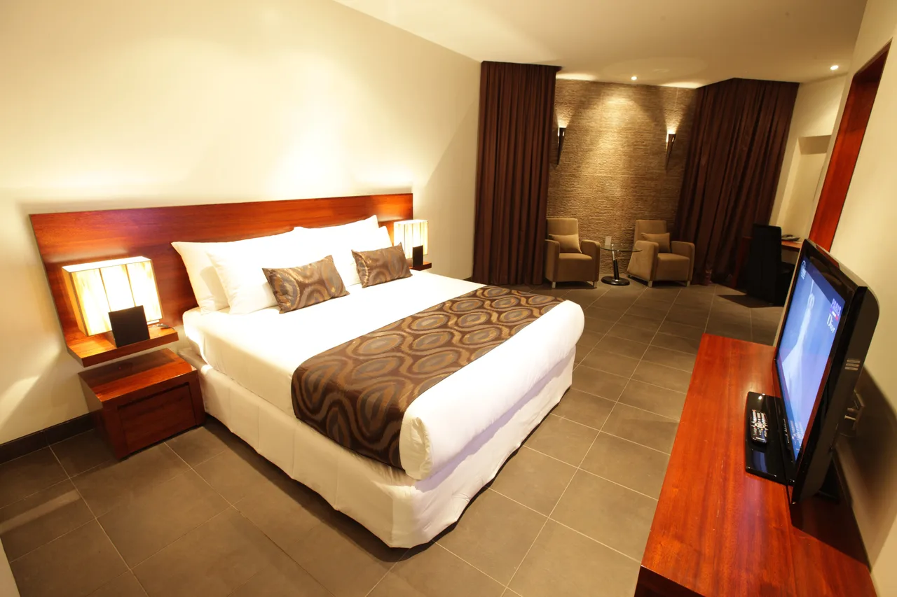 Lamana Hotel — rooms and atmosphere