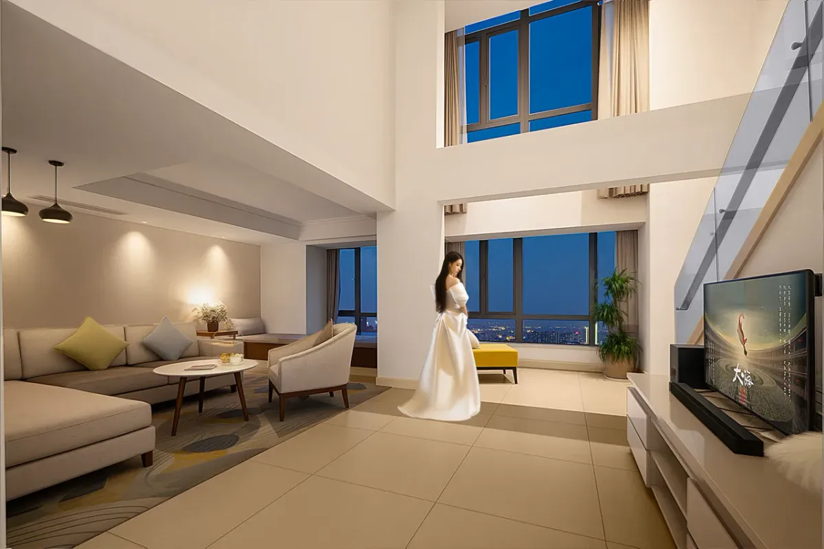 Tianfu Square Serviced Suites by Lanson Place — rooms and atmosphere