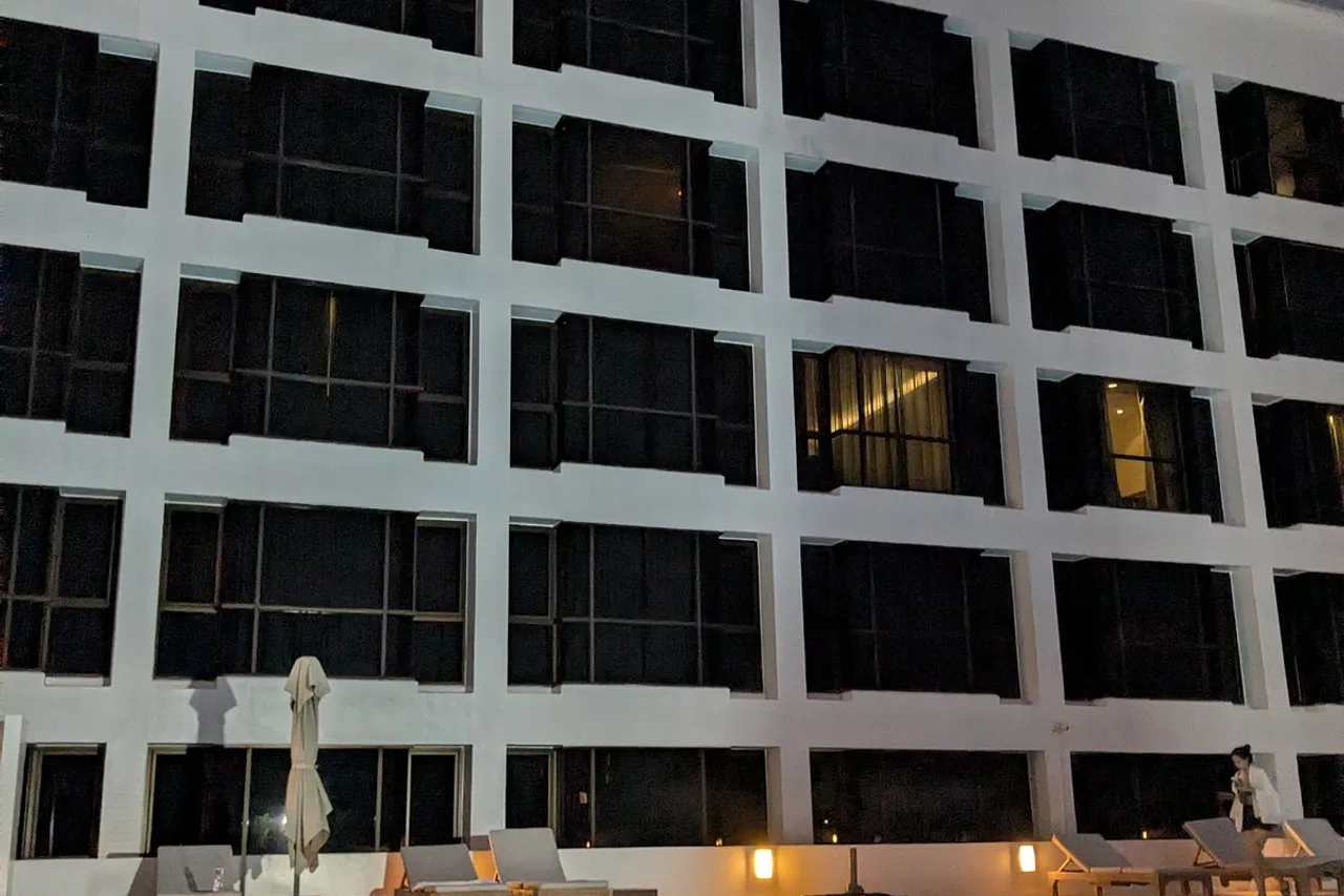 Lao Plaza Hotel — rooms and atmosphere