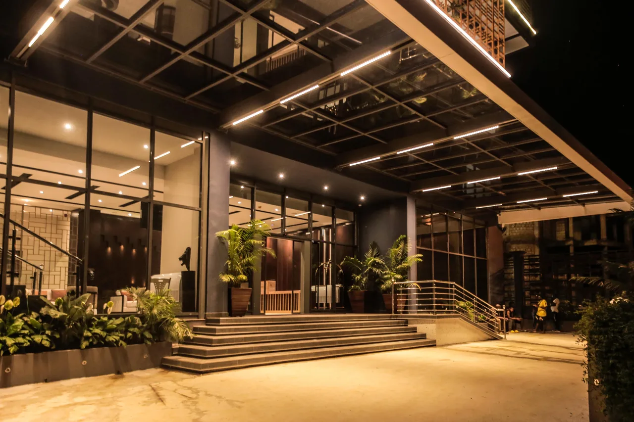 Le Lagon Club &amp; Affaires — rooms and atmosphere