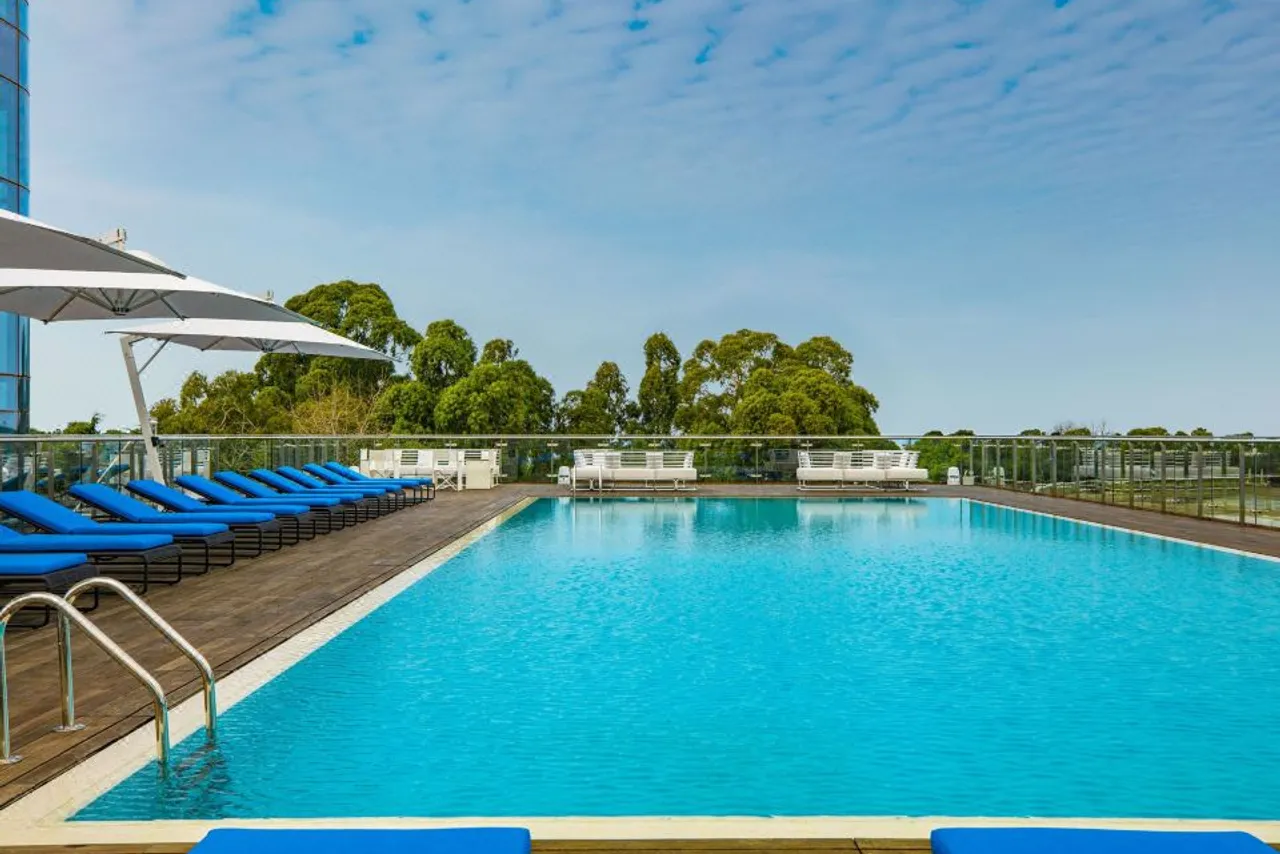 Le Meridien Batumi — rooms and atmosphere