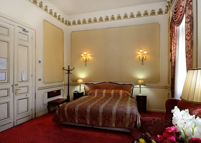 Le Metropole Luxury Heritage Hotel Since 1902 by Paradise Inn Group — ภาพห้องพักและบรรยากาศ