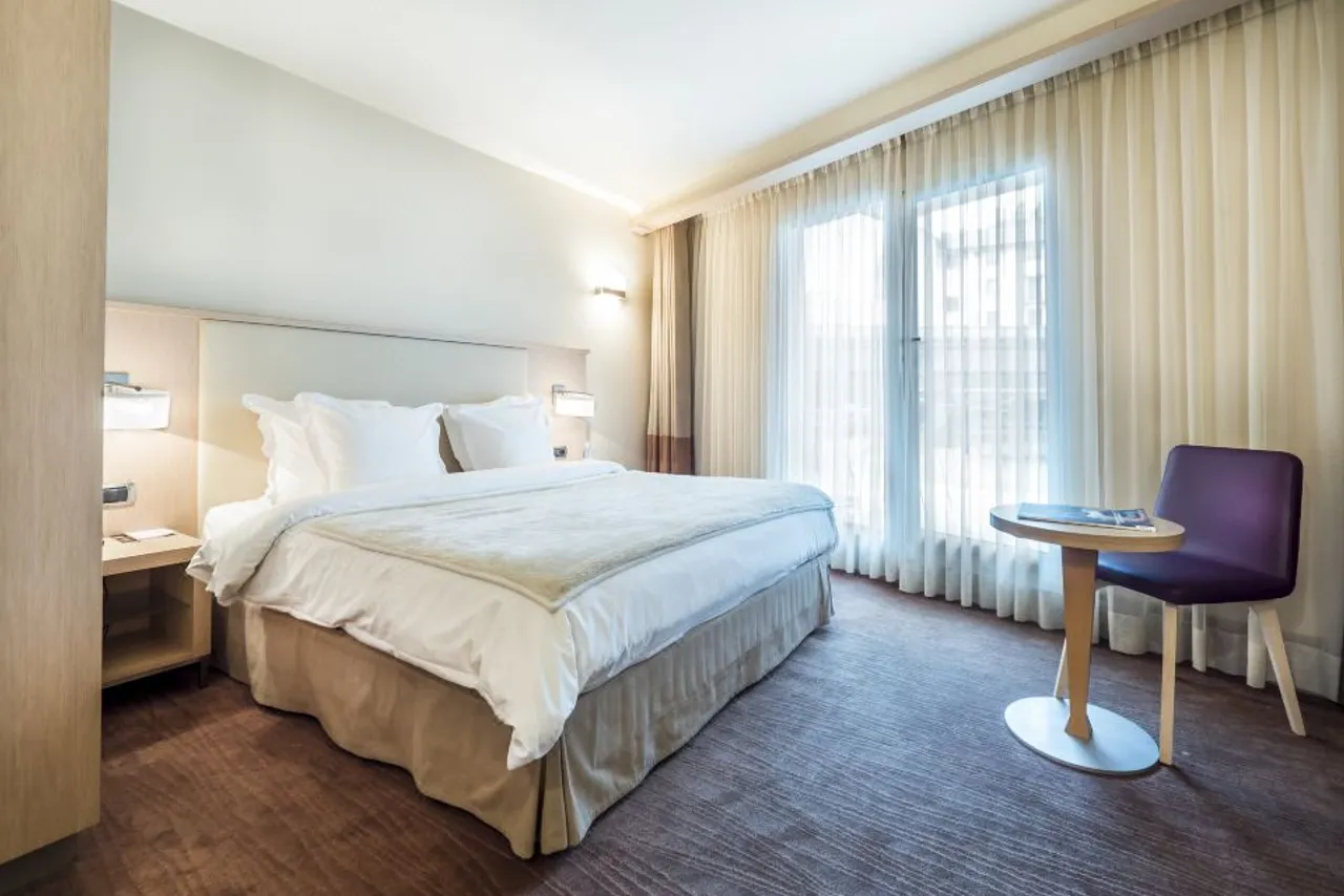 Hôtel Le Pré Carré — rooms and atmosphere