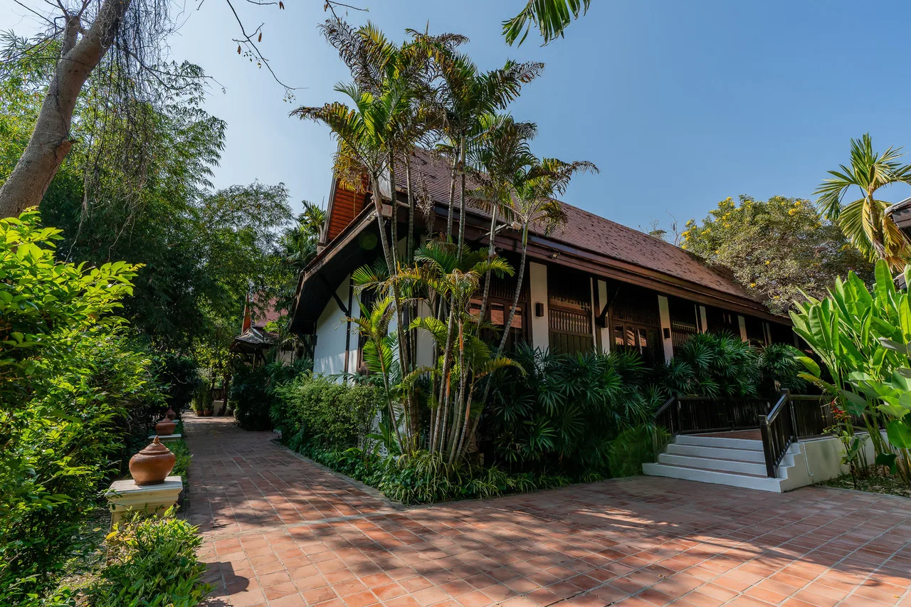 Legendha Sukhothai Hotel (Thai Village Resort) — ภาพห้องพักและบรรยากาศ