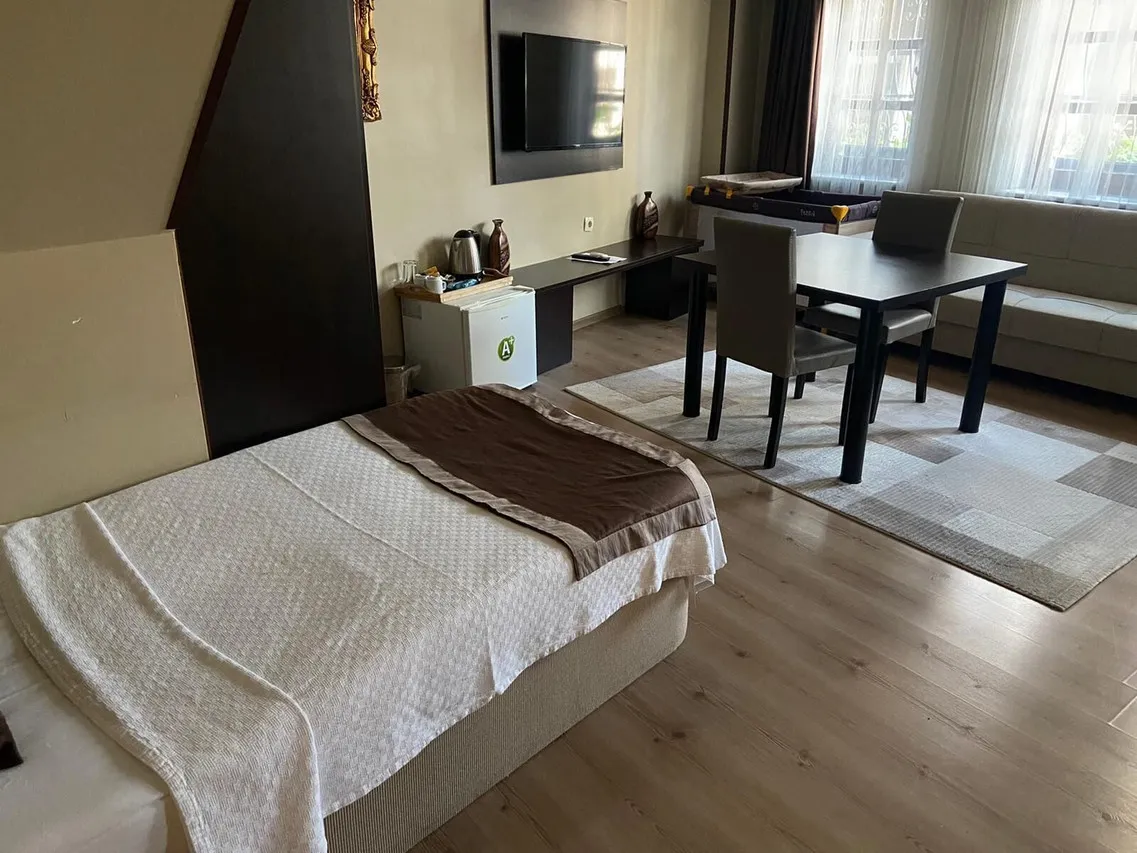 Lena Central Flats — ภาพห้องพักและบรรยากาศ