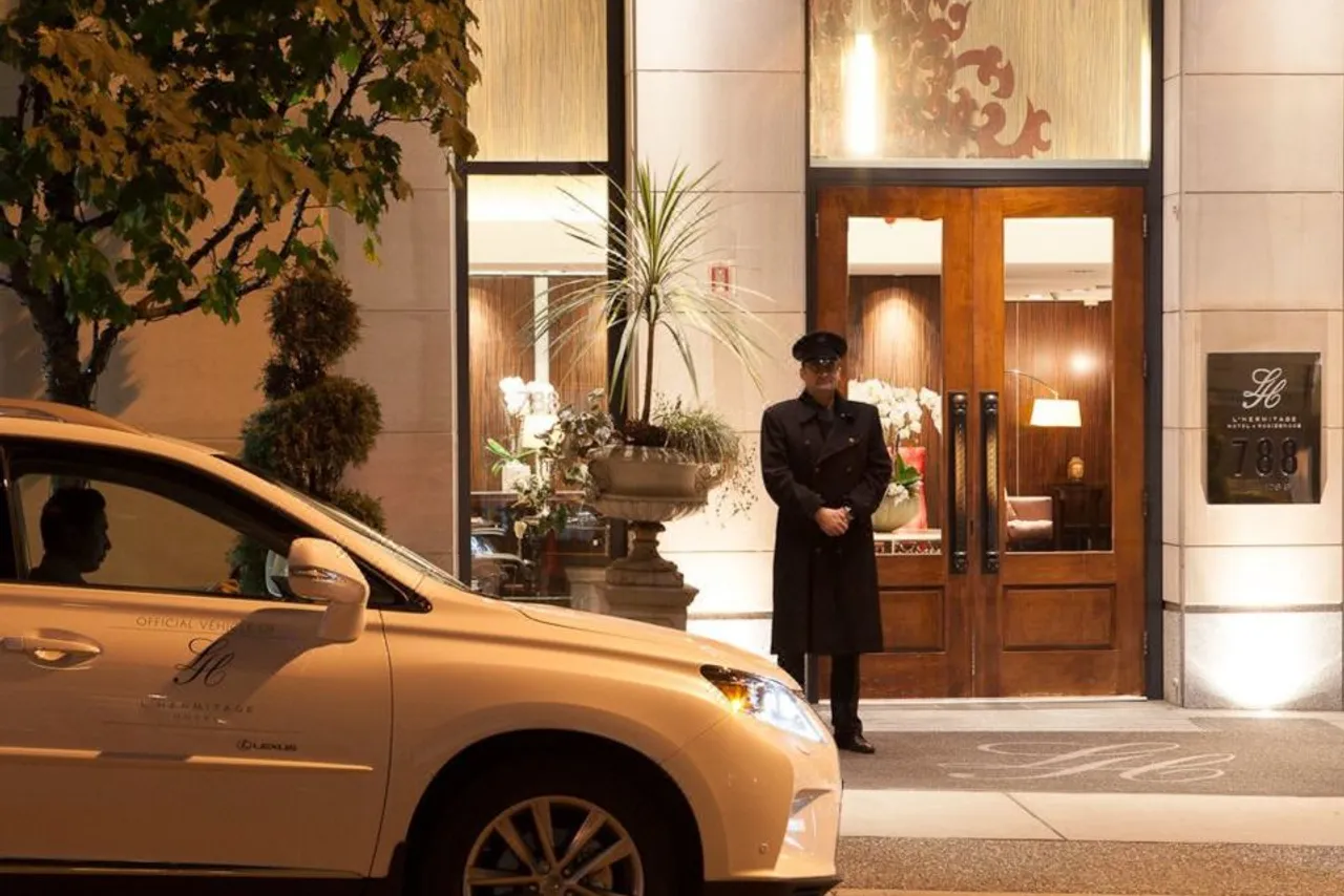 L'Hermitage Hotel — rooms and atmosphere