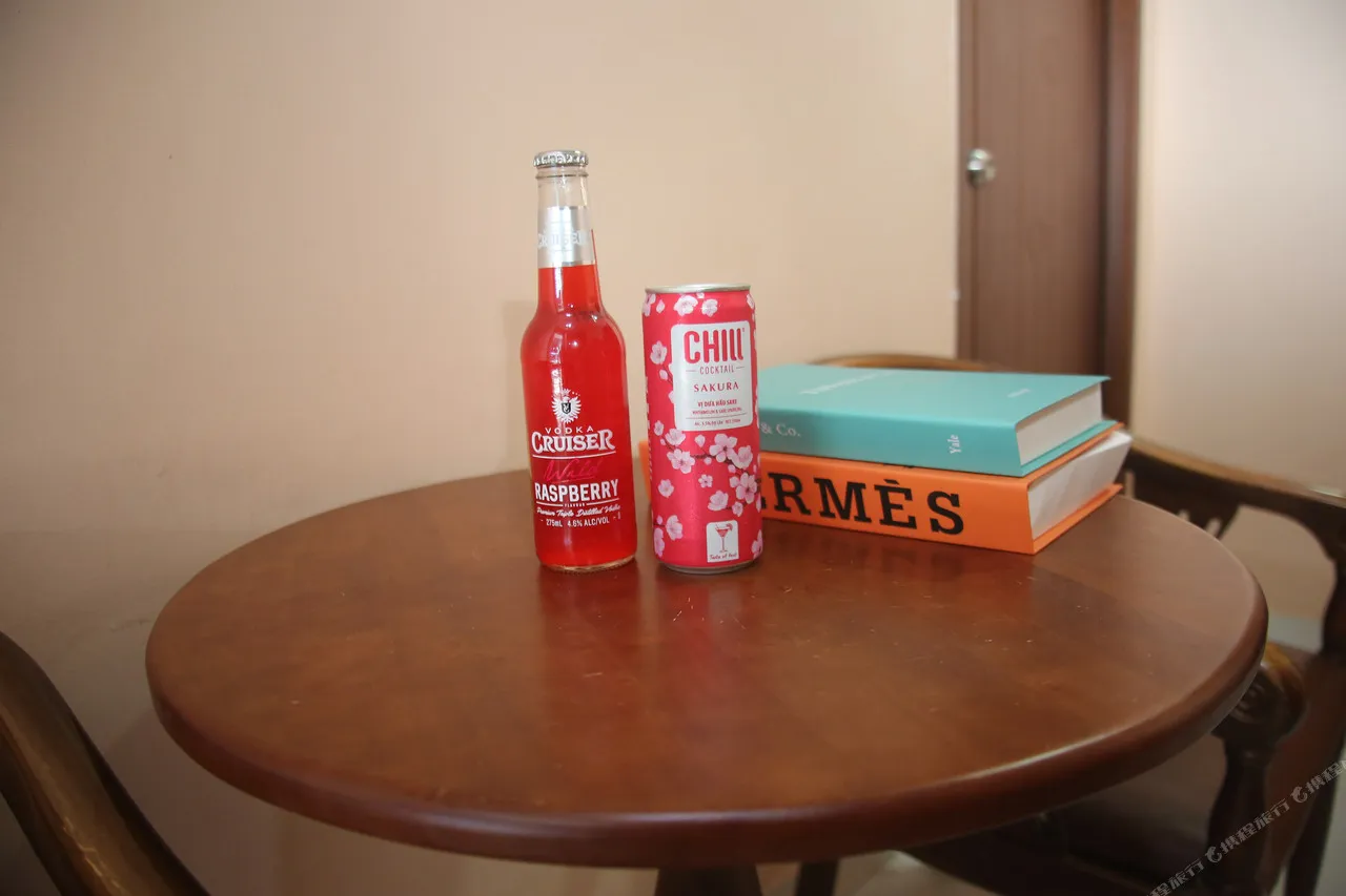 Local Home Pham Ngu Lao — rooms and atmosphere