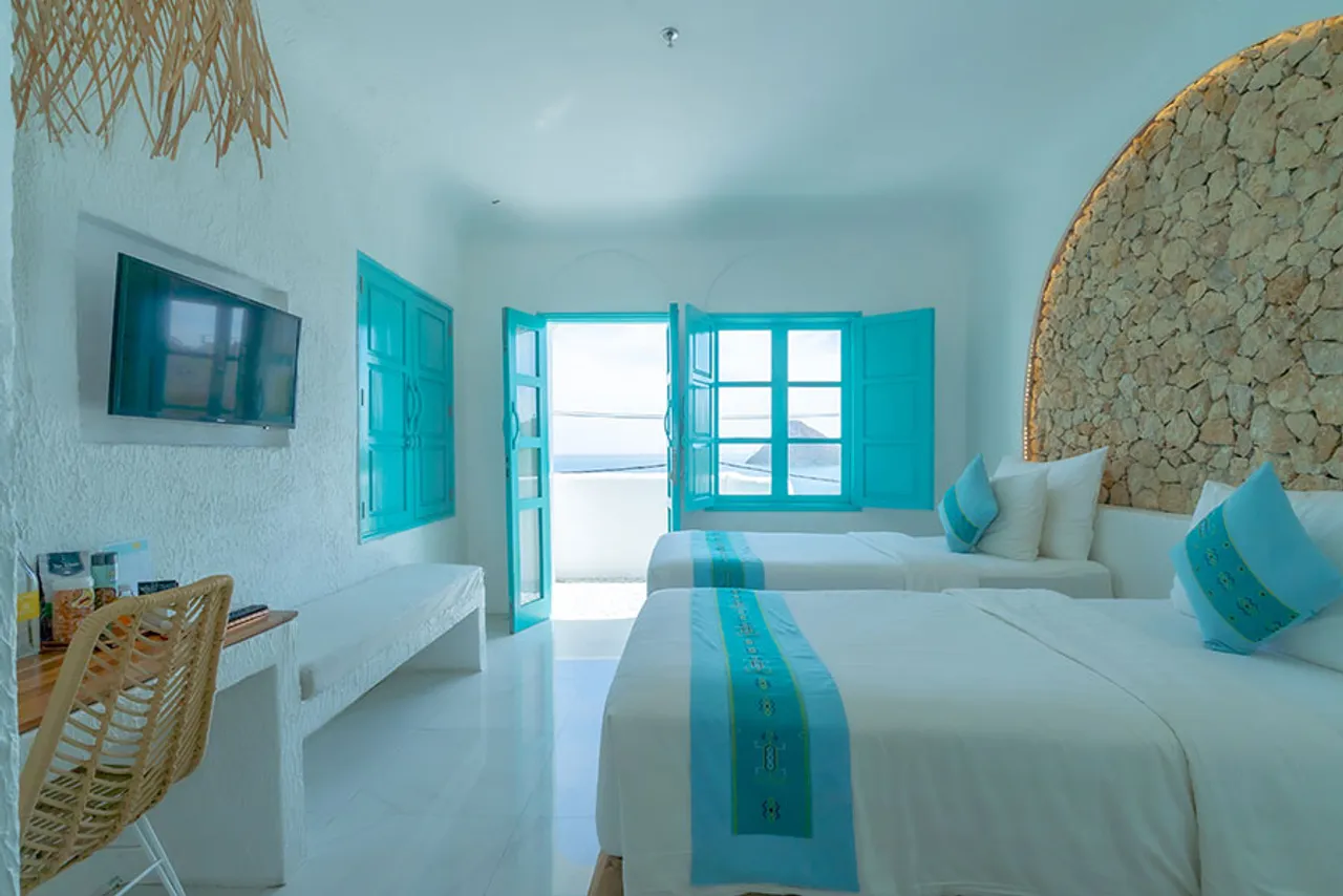 Loccal Collection Hotel Komodo — rooms and atmosphere